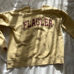 Flagler College Vintage Crew Neck, Size M but fits like a L (Relaxed Fit)